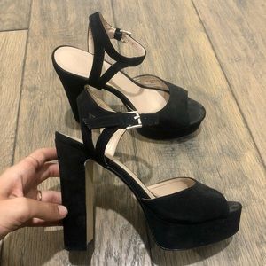 Chunky Black Top Shop Platforms